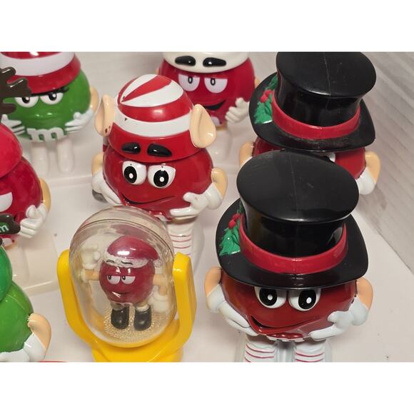 M&M'S Candy Figures. Christmas and Winter Multicolor LOT OF 29 Collectibles - Picture 11 of 13